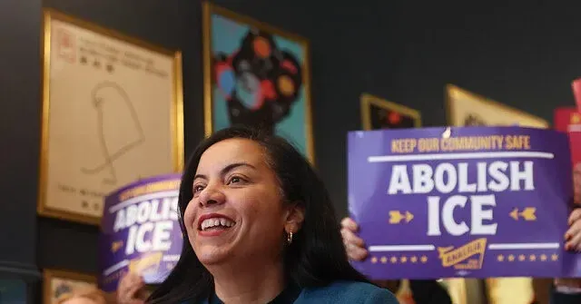 Reprezentanta democrată americană cere desființarea ICE: Un semnal de alarmă pentru Europa?