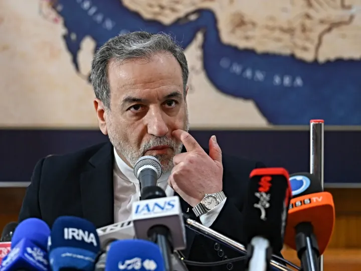 Iran închide Strâmtoarea Hormuz: un semnal dur pentru Occident și piața energetică