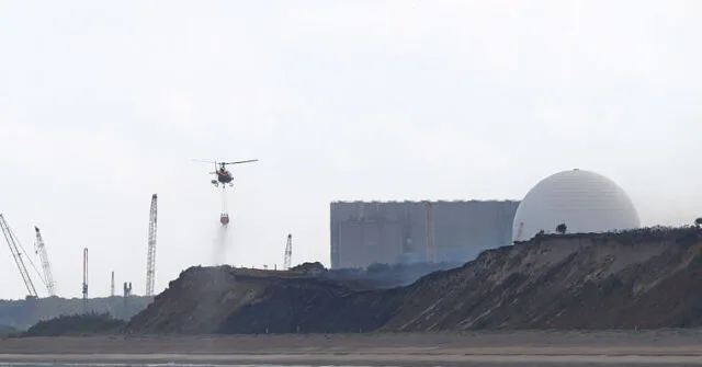 Incendiu devastator amenință centrala nucleară britanică Sizewell B
