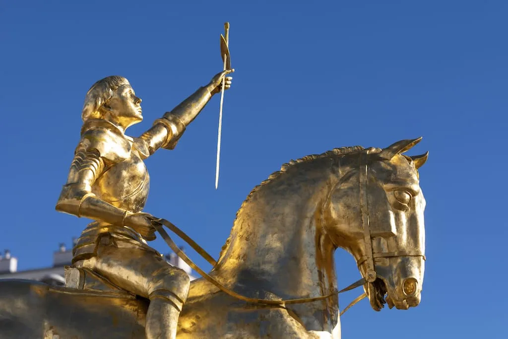 Jeanne d'Arc și suveranitatea națională: lecții pentru Europa de azi