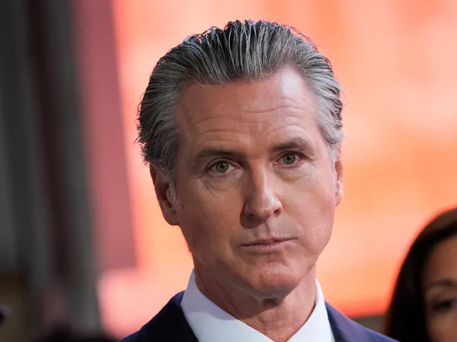 Newsom și transparența selectivă: un semnal pentru Europa?